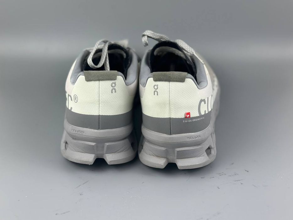 Кросівки On Claud оригінал
