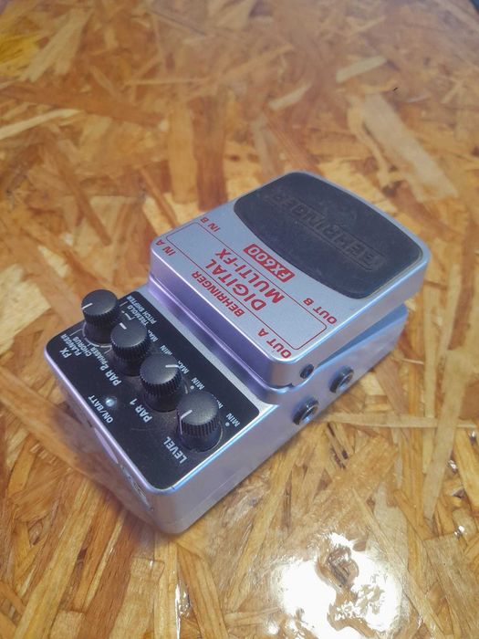 Pedal Behringer Digital multi-FX FX600