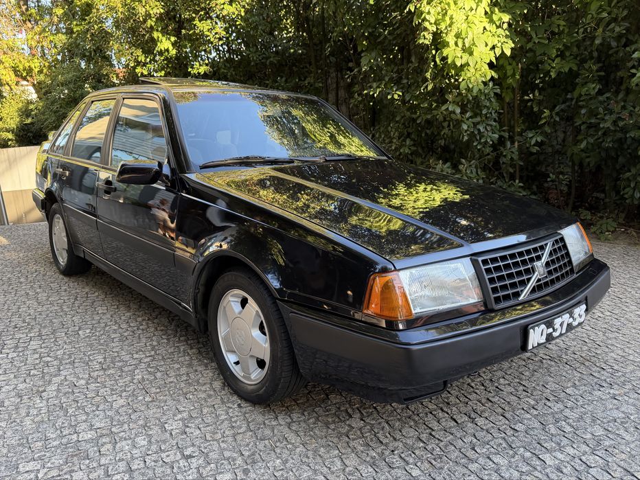 Vendo Volvo 440 Turbo 1700cc  de 1990 121milkm