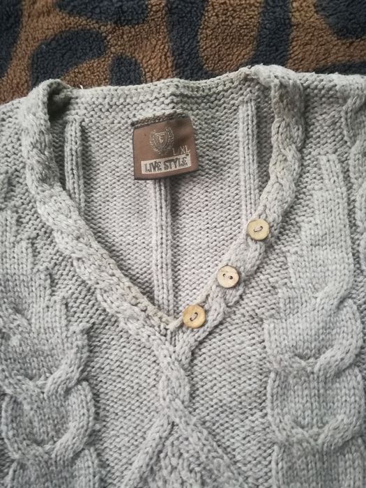 Тепла                   кофта