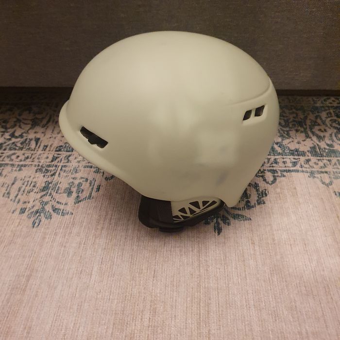 Łyżwy figurówki +kask grati