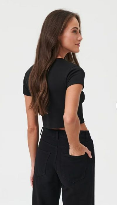 Кроп Топ чорний з принтом Sex Education , новий, з бутіка, не секонд