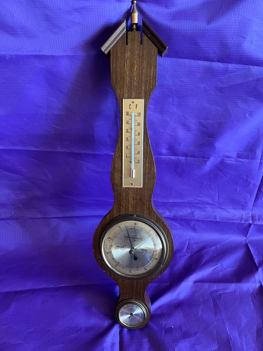 Piękny zestaw wskaźników Barometr termometr