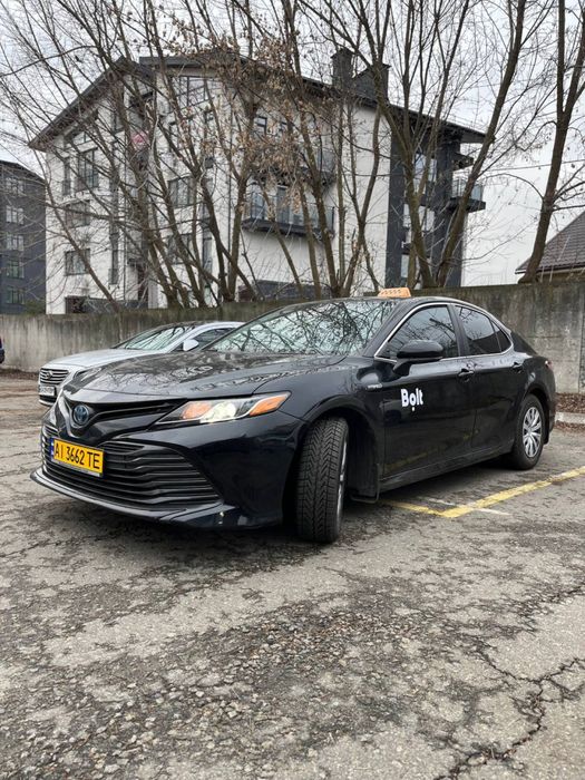 Гібридна Camry 2020 — мінімальні витрати, максимум заробітку