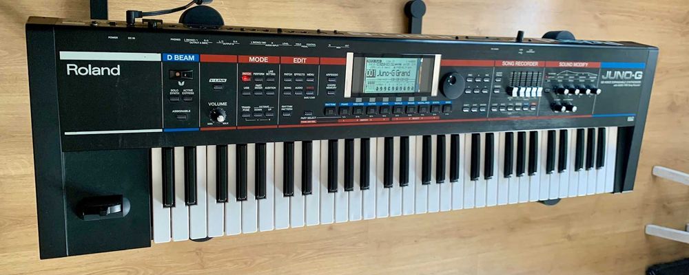 Sintetizador workstation Roland Juno G
