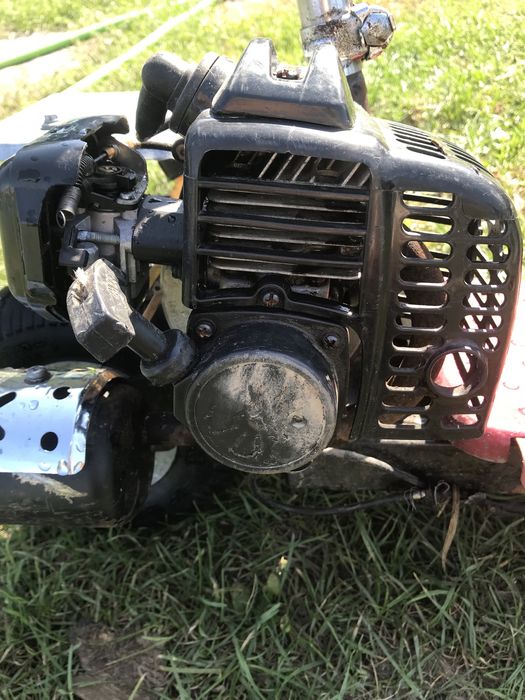 Мотосамокат бензиновий