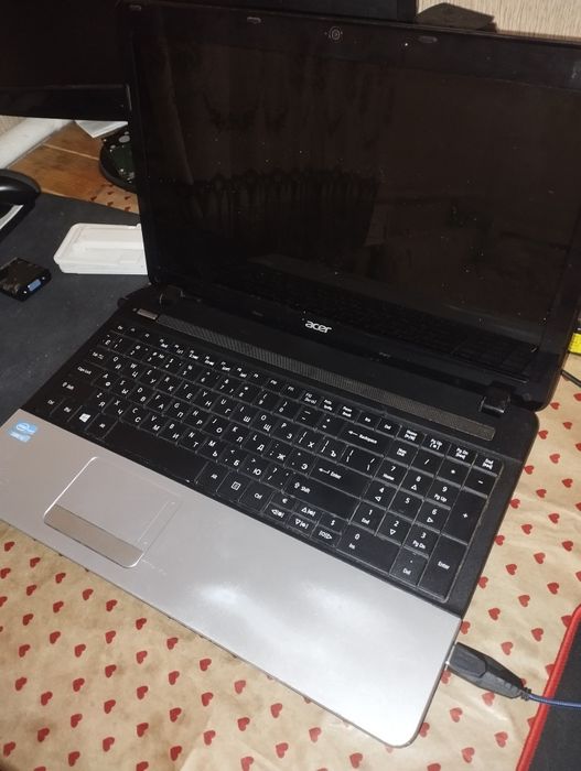 Ноутбук Acer  Е1-571g