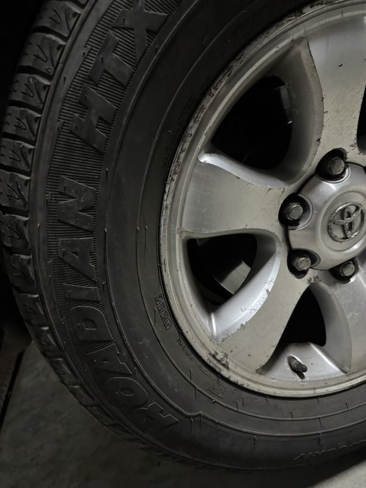 автомобиль Toyota Prado