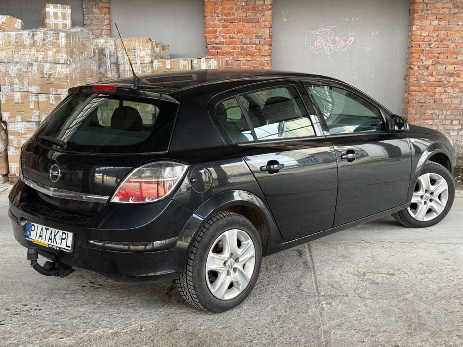 Opel Astra H 2012r. 1,6 benzyna mały przebieg, Film YouTube/TikTok