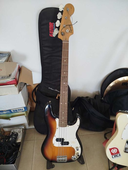 Бас-гітара Fender Squier P-Bass (Brown)  б\у