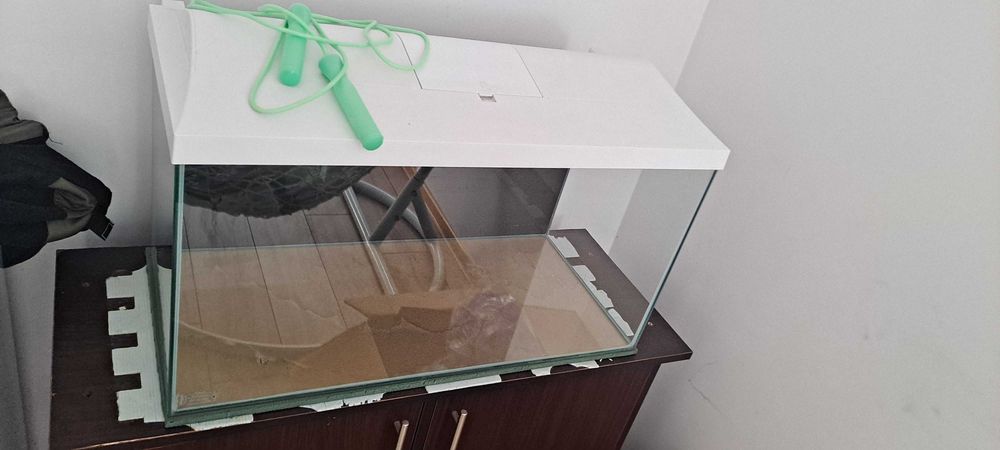 Akwarium aquael z pokrywa i oswietleniem 112 litrow