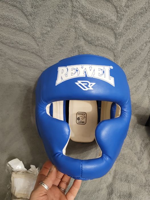 Дитячий набір для єдиноборств/боксу.  Рукавиці, шолом, захист для ніг