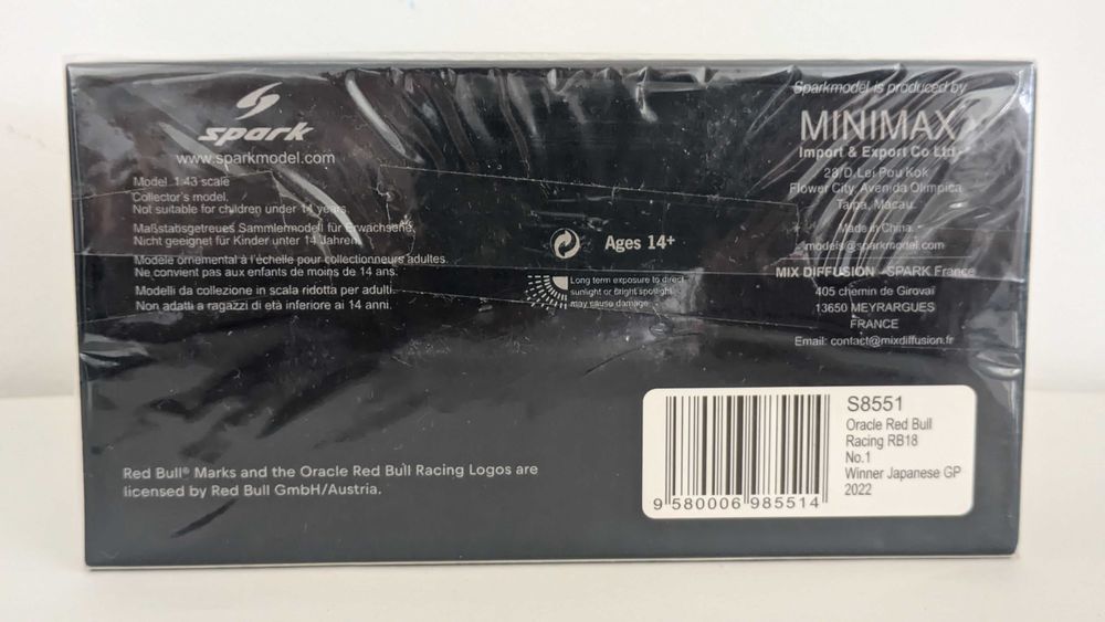 Miniatura Spark F1 1:43 Red Bull Racing RB18 #1 Max Verstappen Vencedor GP Japão 2022 Campeão Mundo F1