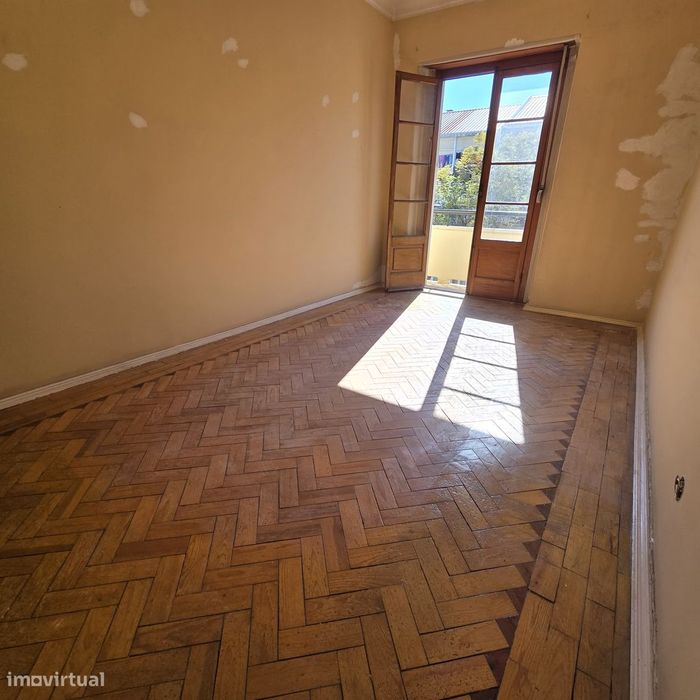 T4/T3 Renovado no Bairro do Liceu