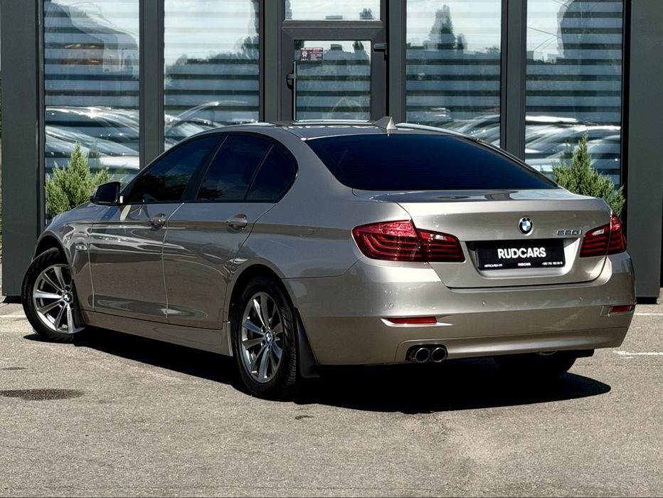 BMW 5 Series 2015 F10 520i Рестайлинг Європа