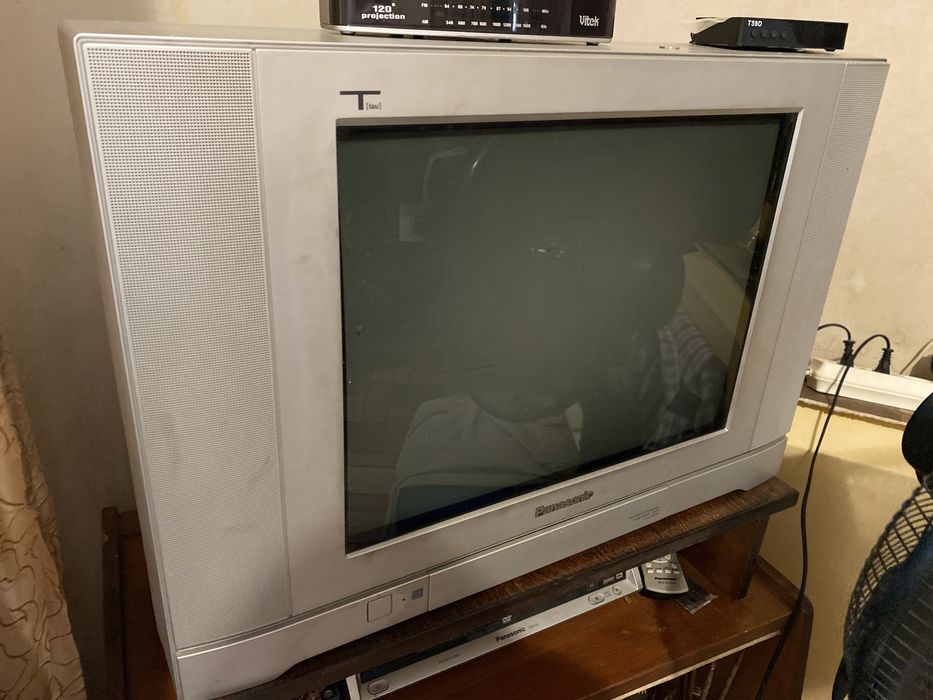 Надійний телевізор Panasonic 21" Quintrix (плоский екран)