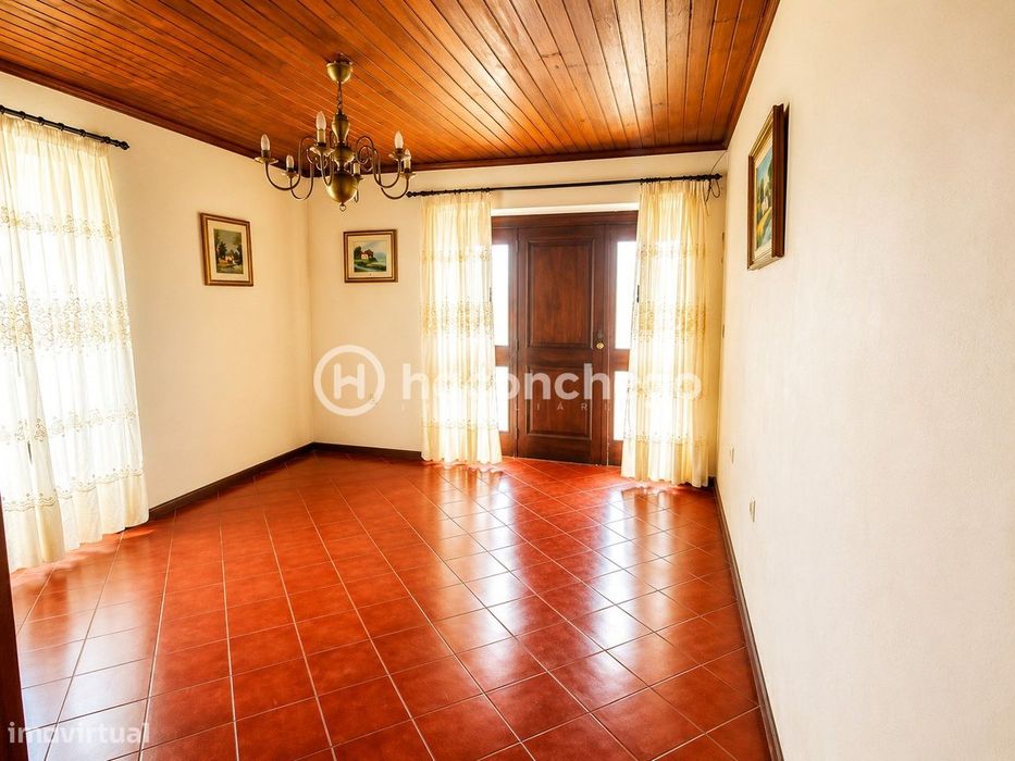 Moradia Rústica com 550 m² de terreno em Vila Cova, Barcelos