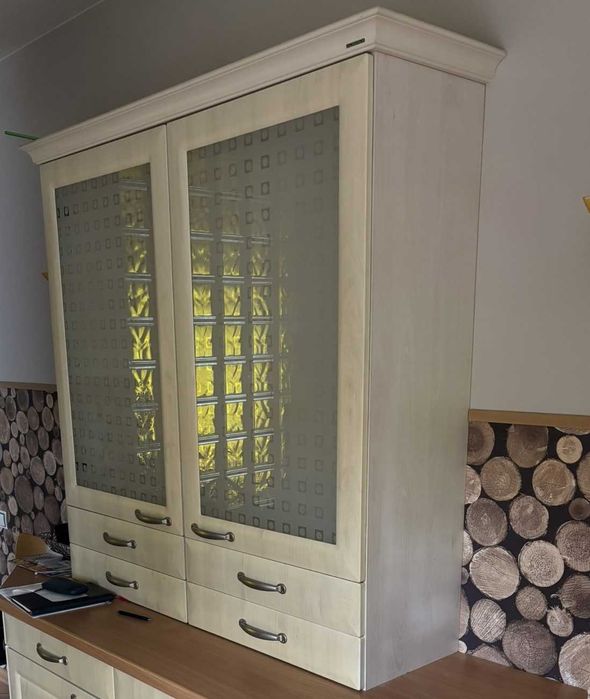 Witryna-szafka kuchenna, przeszklona z szufladami, Eschebach