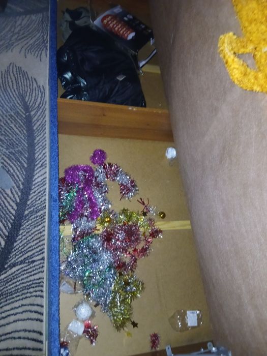 Продам диван  б/у 1500 торг