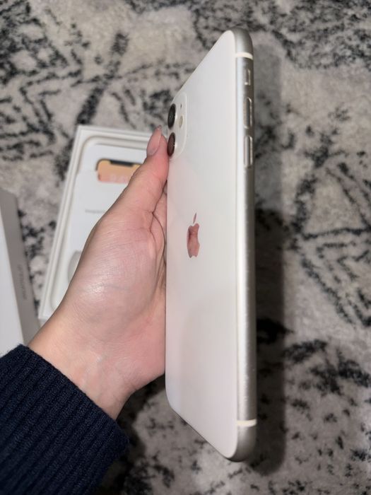 iPhone 11 64GB Branco