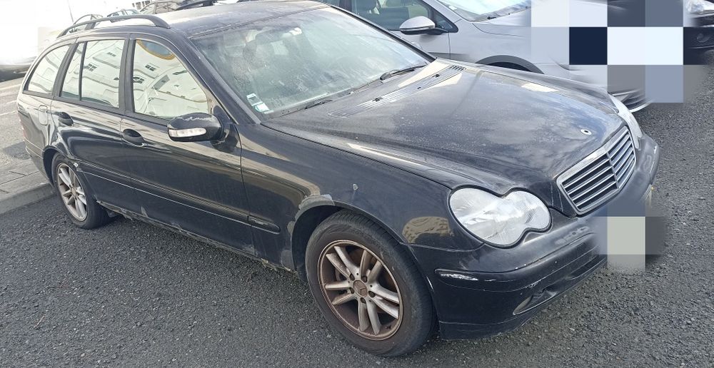 Vendo C200 CDI  precisar  cuidados - fora por dentro