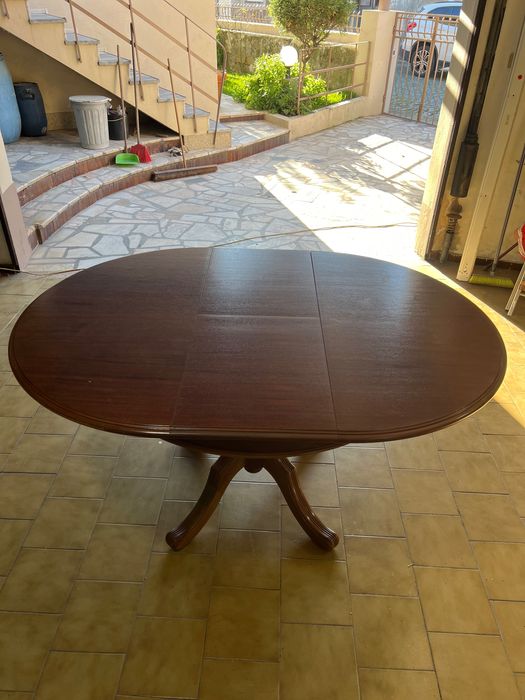 Mesa e Cadeiras de Madeira