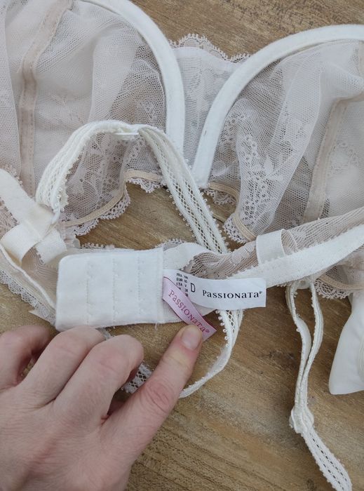 Бюст м'який мереживний на кісточках 75 C Passionata