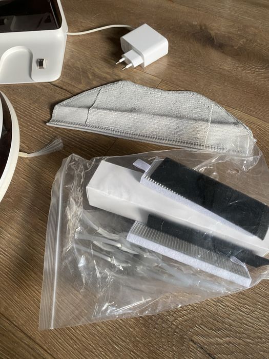 Xiaomi Mi Robot Vacuum-Mop Essential