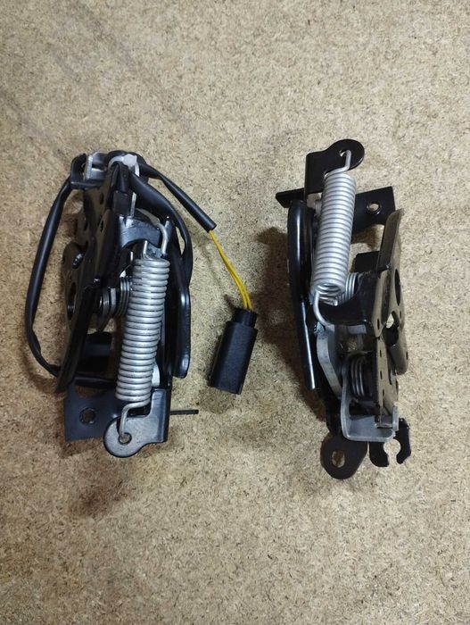 BMW X3 G01 G05 X6 G06 X7 G07 Замок капота 51237485957 51237347409