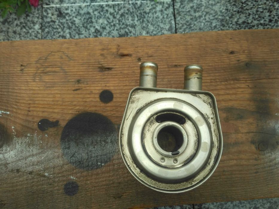 Радіатор охолодження масла 93FF-6B856-AA Мондео Мк 1 2