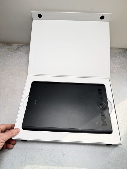 Wacom Intuos Pro M do grafiki obrobki zdjec