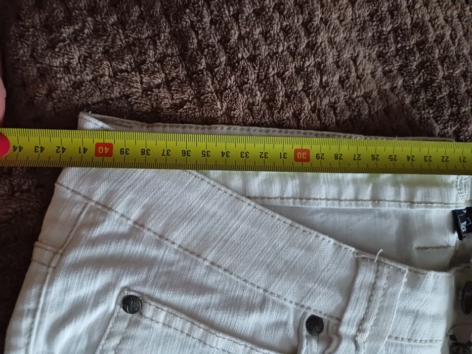 Nowe białe spodnie damskie jeansy 42/ 44