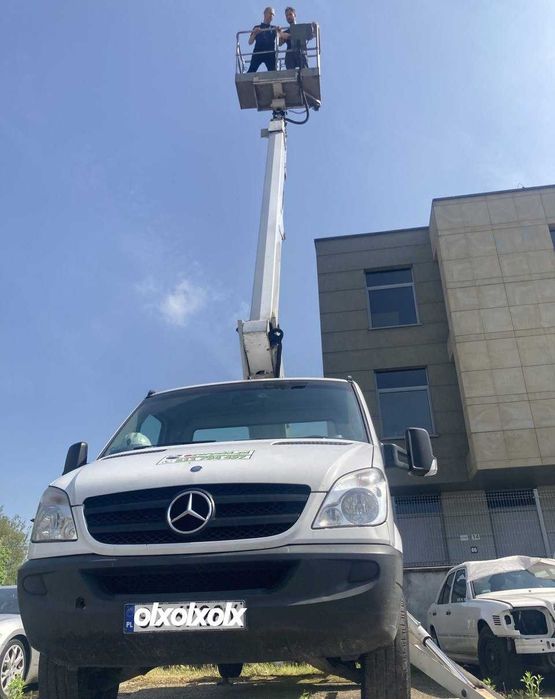 Podnośnik koszowy 21 m, Zwyżka Kraków,  wynajem z operatorem, wycinka