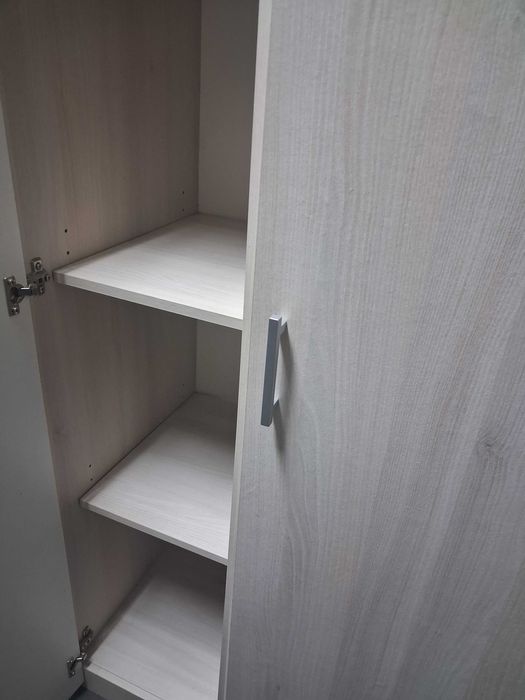 Vendo roupeiro de criança