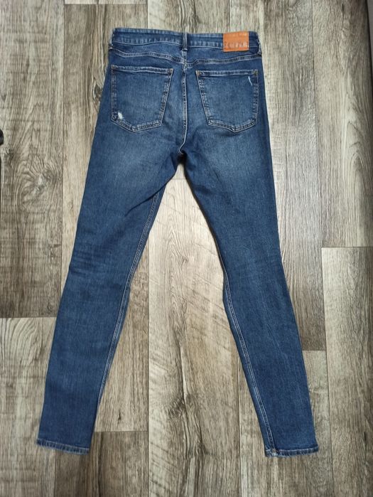 Джинсы Denim Bershka 28 размер скинни