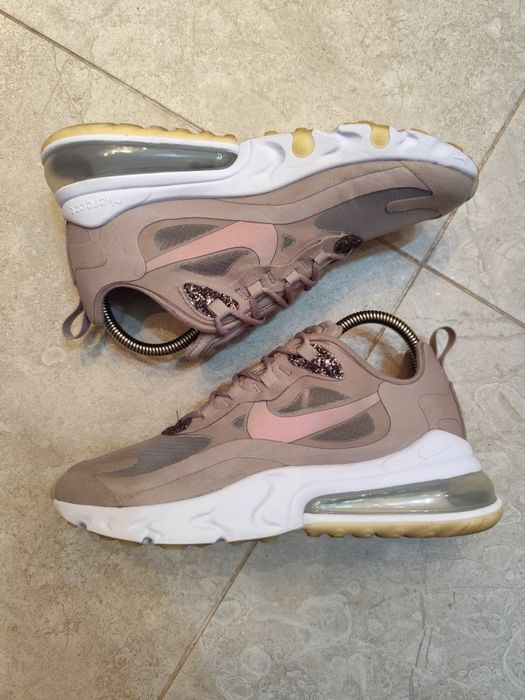 Кросівки Nike air Max 270 React