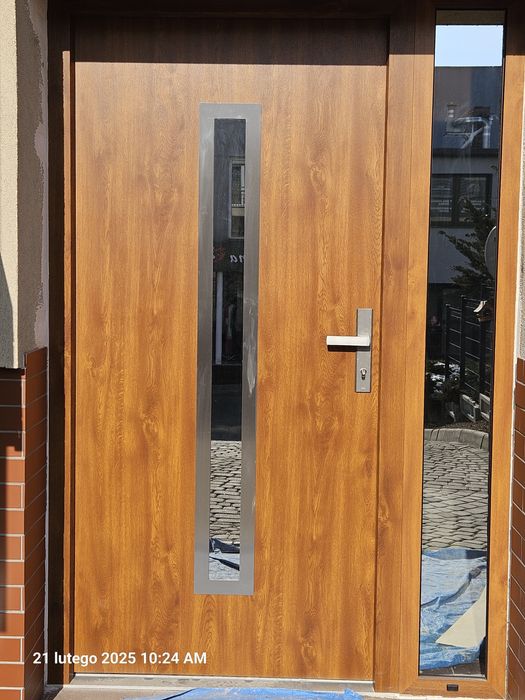 Drzwi wejściowe do domu i mieszkania