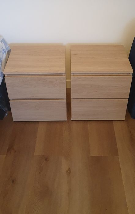 Mesinha de cabeceira