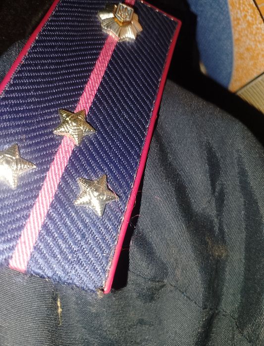 Продам теплую мужскую куртку