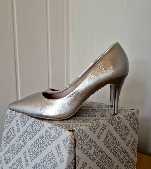 Buty 7 par w jednej paczce
