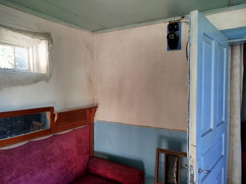 Цегляна частина будинку, окрема адреса, свій двір, Малин, 5 сот. землі