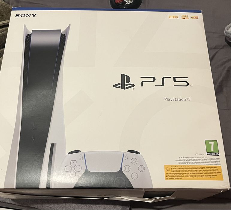 PlayStation 5 825GB com entrada de disco