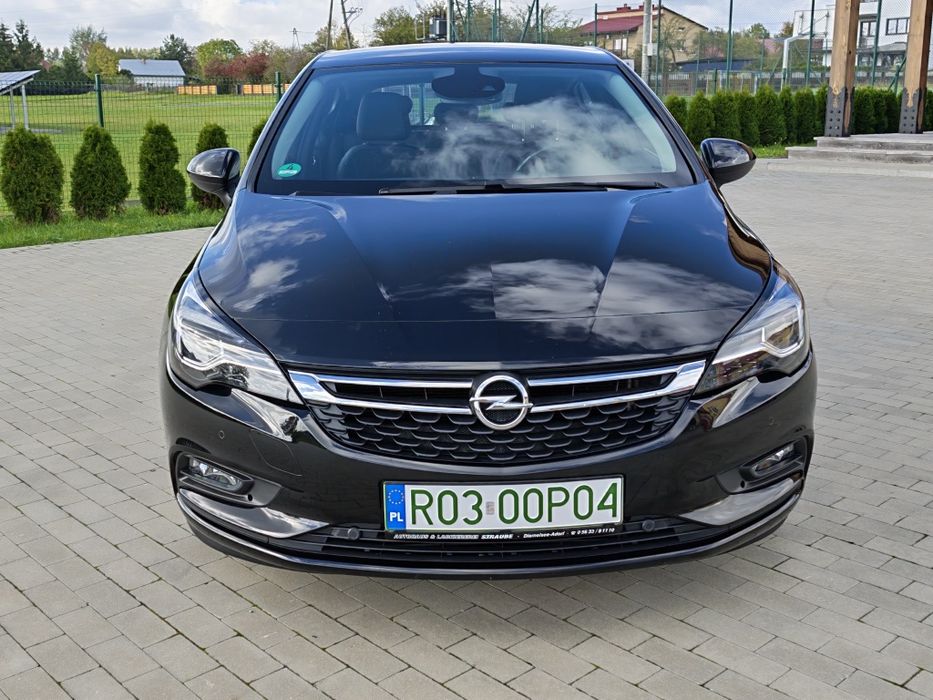 Opel Astra 1.4 b- rezerwacja