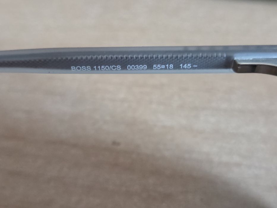 Armações de óculos Hugo Boss com clip