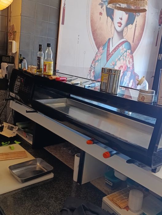Vitrine Refrigerada para Sushi GRÁTIS ARCA FRIGORÍFICA
