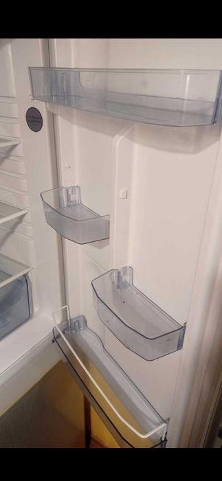 Szklane  półki do lodówki Amica