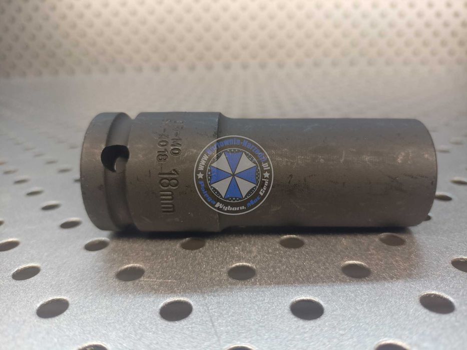 Nasadka długa Udarowa 18mm 1/2" klucz 18mm nasadka długa 18mm