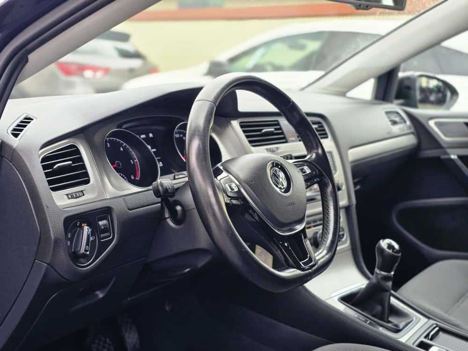 VOLKSWAGEN GOLF VII 1.6TDI 110CV "LOOK GTI"