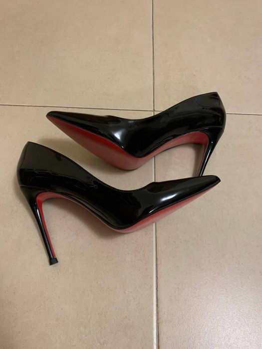 Louboutin Kate 100 pretos 39 novos