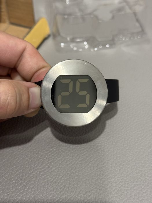 Elektroniczny termometr do wina